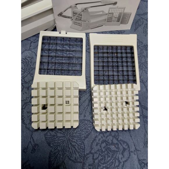 Progressive Prepworks Deluxe Potato Cutter Stainless model GPC3664 New - Picture 2 of 5